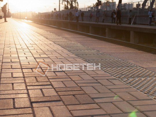 БЛАГОУСТРОЙСТВО ЖЕЛЕЗНОДОРОЖНОГО ПЕРРОНА ГОРОДА МОСКВЫ